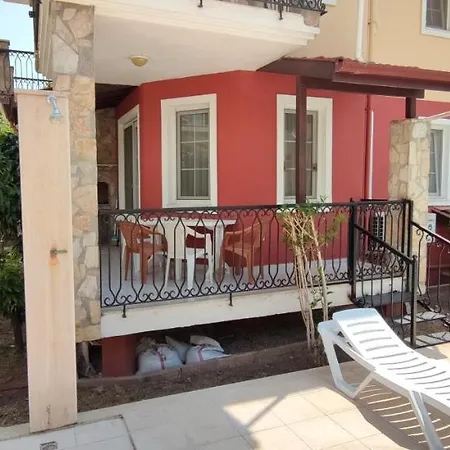 Διαμέρισμα Calis Plajina Yakin 2+1 Esyali Φετιγιέ