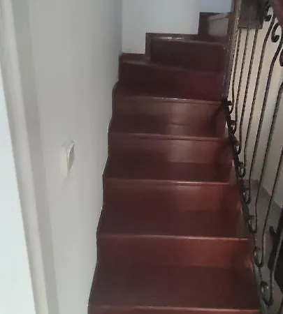 Calis Plajina Yakin 2+1 Esyali Φετιγιέ