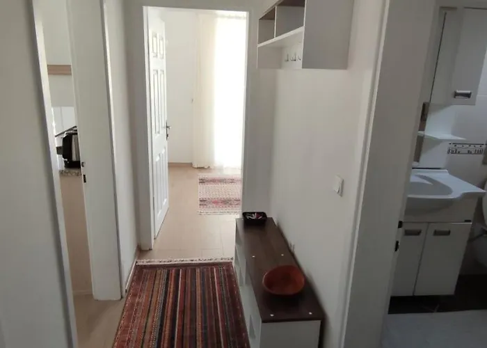 Calis Plajina Yakin 2+1 Esyali