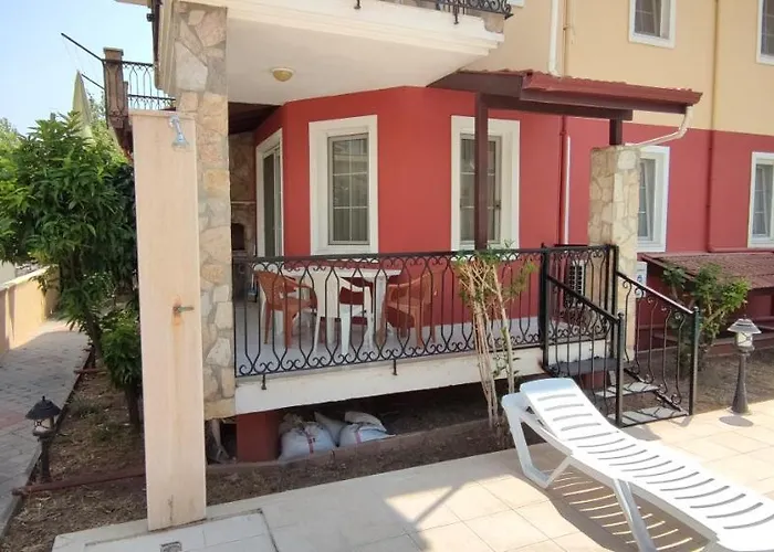 Апартаменты Calis Plajina Yakin 2+1 Esyali Фетхие