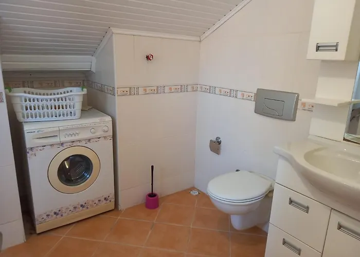 Calis Plajina Yakin 2+1 Esyali Апартаменты