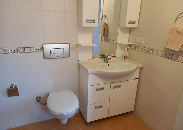 Calis Plajina Yakin 2+1 Esyali Apartament *